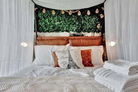 Вилла The Hemingway Subtropical Luxury On The Tampa Bay Экстерьер фото
